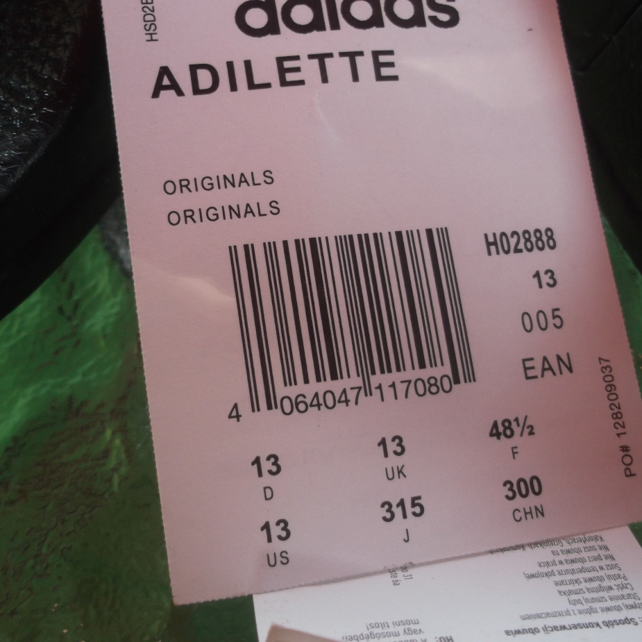 Skelbimo Adidas Slepetes 13 Dydis 31cm.+kepuraitė tik 5€. nuotrauka
